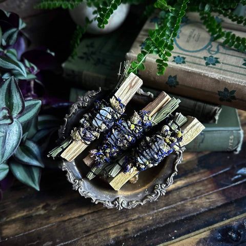 Smudge Bundle: Sweetgrass + Palo Santo