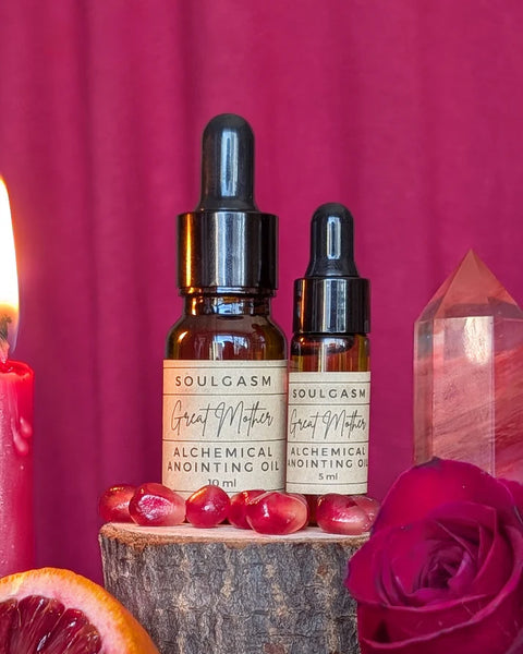 Anointing Oil: Great Mother (Unconditional Love, Devotion, Holding)