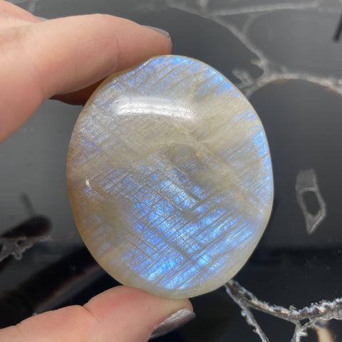 Moonstone: Palm Stone - 1 pc